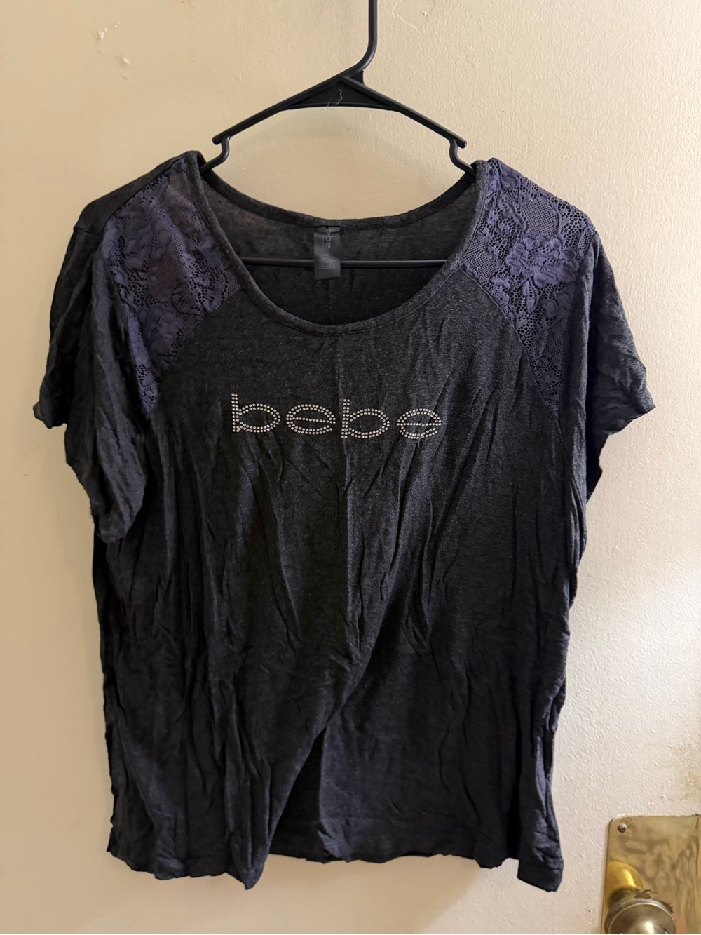 bebe Women's gray Lace Shoulder Logo Tee